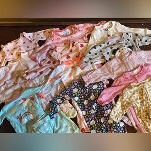 Set of 13(!) baby girls pajamas sz 6-9 mos